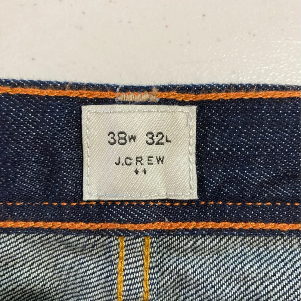 J Crew, Men's Straight Leg, dark blue Jeans. Size, 38X32 - Picture 5 of 9